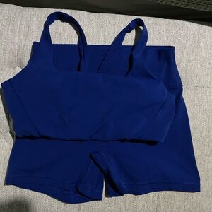 Crz yoga set - size l color larkspur- extra scrunch shorts 4”